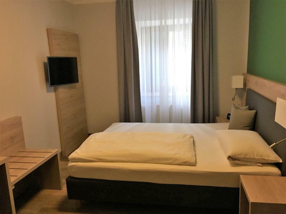 Eberl Hotel Pension Muenchen Feldmoching Kültér fotó